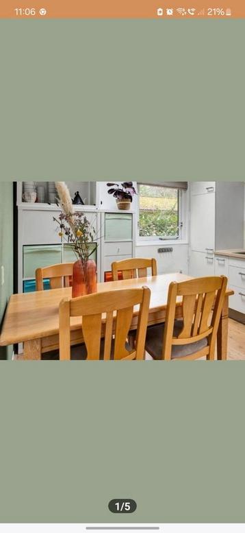 Verlengbare eettafel beschikbaar voor biedingen