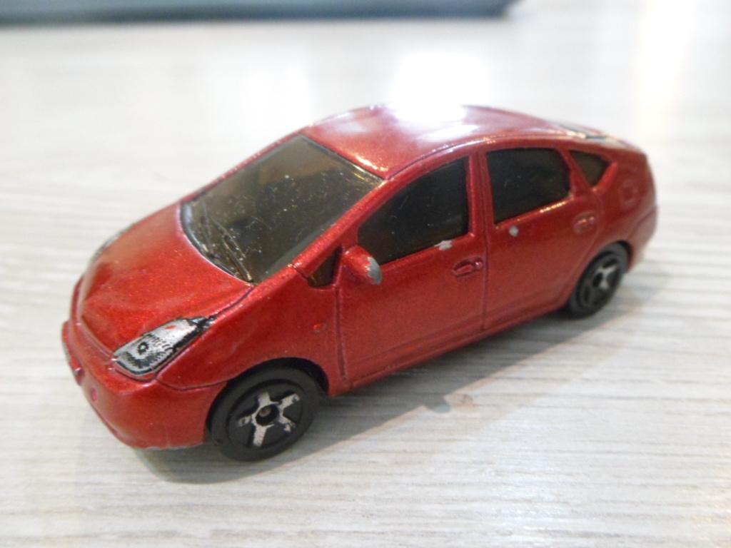 Majorette 292 - Toyota Prius [rood] 1/59, Ophalen of Verzenden, Gebruikt, Auto