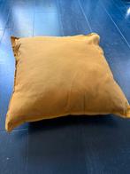 Gele sierkussen, Huis en Inrichting, Woonaccessoires | Kussens, Ophalen of Verzenden, Nieuw, Geel, Vierkant
