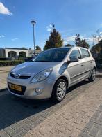 Hyundai i20 1.2i i-Motion 5-DRS, Airco, Achtersensoren, Auto's, Hyundai, Zwart, 4 cilinders, Origineel Nederlands, Handgeschakeld