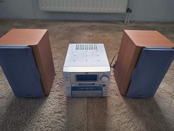 JVC Mini Stereotoren met Tuner,CD,cassette en boxen beschikbaar voor biedingen