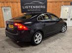 Volvo S60 2.0T Momentum AUTOMAAT / TREKHAAK / STOELVERWARMIN, Auto's, Volvo, Euro 5, 4 cilinders, S60, Zwart