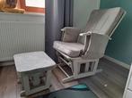 Schommelstoel en voetenbankje, Ophalen, Gebruikt, Wit, Eén