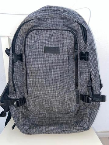 Eastpak Evanz Rugtas beschikbaar voor biedingen