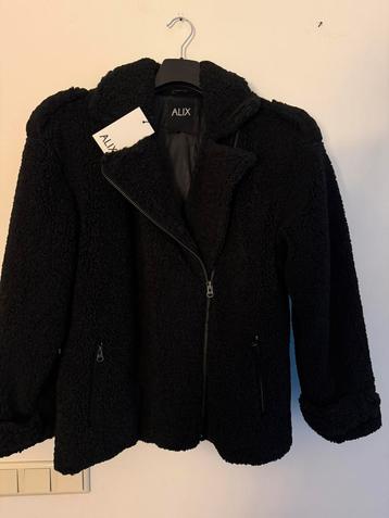 Alix The Label Teddy jassen mt M, L en XL beschikbaar voor biedingen