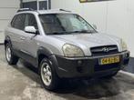 Hyundai Tucson 2.0i Dynamic Technisch super, Auto's, Stof, Gebruikt, 4 cilinders, Origineel Nederlands