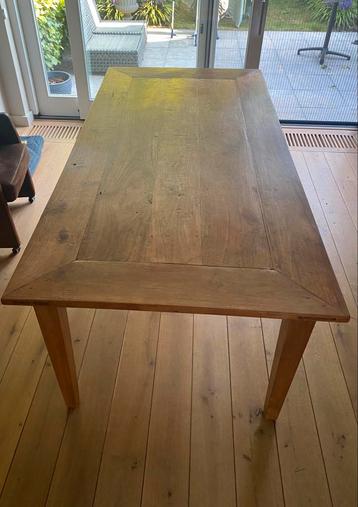 Teak houten eettafel 200x100cm beschikbaar voor biedingen