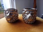 Twee bloempotten binnen, Tuin en Terras, Ophalen, Overige materialen, Rond, Binnen