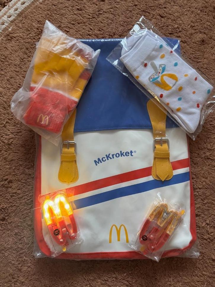 Mcdonalds McKroket tas, sokken, handschoenen en lampjes, Verzamelen, Merken en Reclamevoorwerpen, Nieuw, Gebruiksvoorwerp, Ophalen of Verzenden
