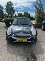 Nog zeer nette Mini 1.6 16V ONE Cabrio 2006 Zwart, Auto's, 4 cilinders, Cabriolet, 4 stoelen, Zwart