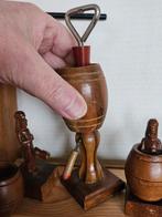 Antieke Ondeugende  Flesopener plus 2 kleinere, Antiek en Kunst, Curiosa en Brocante, Ophalen of Verzenden