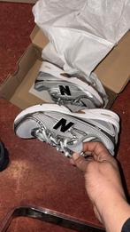 New Balance Maat 38 - Nieuw in doos!, Kleding | Dames, Schoenen, Ophalen of Verzenden, Nieuw, Grijs, Sneakers of Gympen