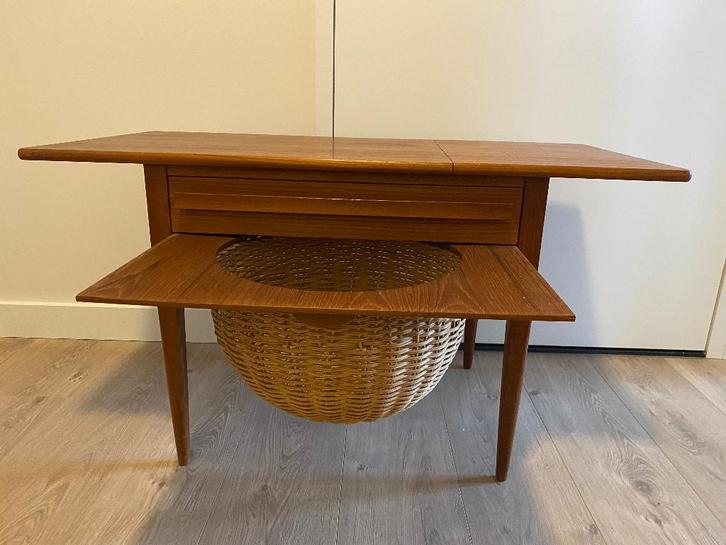 Palissander naaitafel Johannes Andersen - Silkeborg1960, Antiek en Kunst, Antiek | Meubels | Tafels, Ophalen