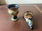 Plateel vaasje & bloemhanger | Gelria & Gouda, Antiek en Kunst, Antiek | Keramiek en Aardewerk, Ophalen of Verzenden