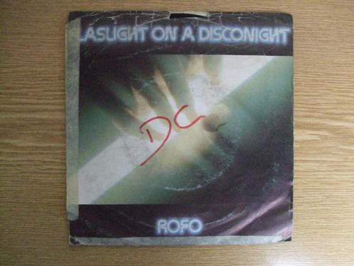 ROFO    FLASHLIGHT ON A DISCO NIGHT / FLASHLIGHT, Cd's en Dvd's, Vinyl Singles, Zo goed als nieuw, Single, Pop, 7 inch, Ophalen of Verzenden