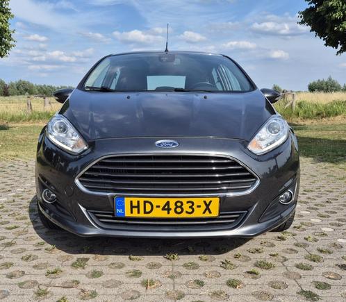 Ford Fiësta 1.5 Tdci Titanium 5DR 2015 Grijs (LEES TEKST), Auto's, Ford, Particulier, Fiësta, ABS, Achteruitrijcamera, Airbags
