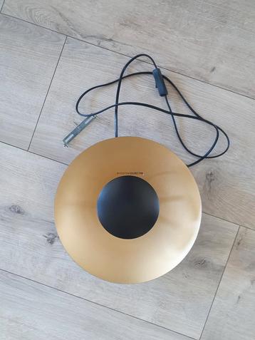 Mooie wandlamp goud/zwart beschikbaar voor biedingen