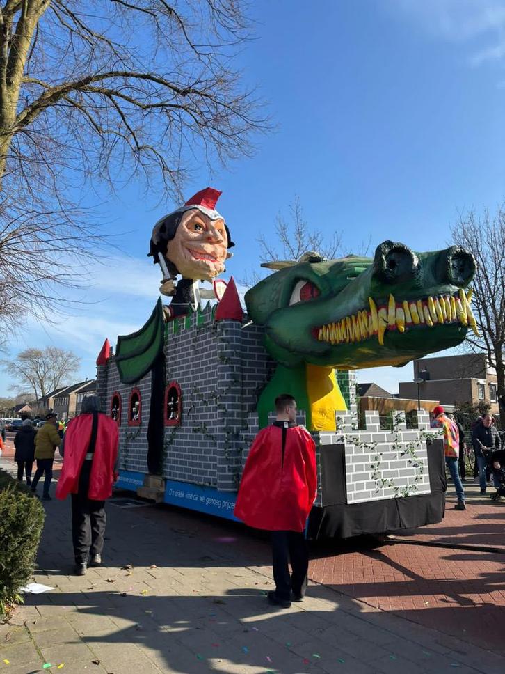 Prijswinnende carnavalswagen te koop, Hobby en Vrije tijd, Feestartikelen, Carnaval, Ophalen