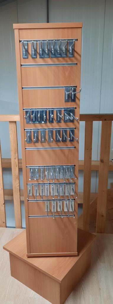 Houten Draai Display Standaard Slatwall panelen toren zuil, Huis en Inrichting, Woonaccessoires | Zuilen en Pilaren, Ophalen