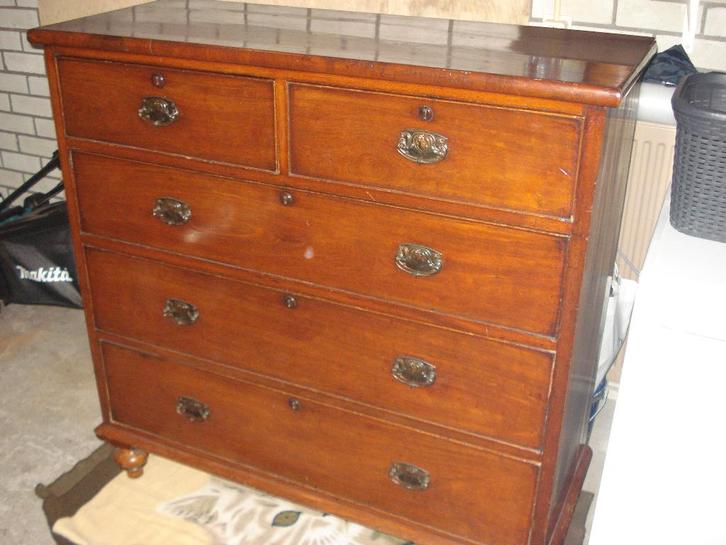 een hele mooie antieke ladekast te koop, Antiek en Kunst, Antiek | Meubels | Kasten, Ophalen