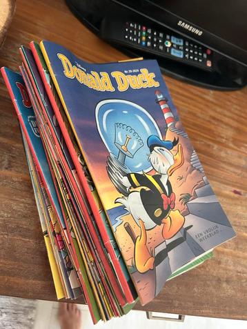 Donald Duck 2024 - 38 stuks beschikbaar voor biedingen