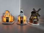 3 gebouwen met ledverlichting voor in een kerstdorpje, Diversen, Ophalen of Verzenden, Nieuw