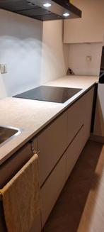 Nieuwstaat aanrechtblad met gootsteen - 275x60 + 57x62, Crème, Ophalen of Verzenden, Zo goed als nieuw, 200 cm of meer