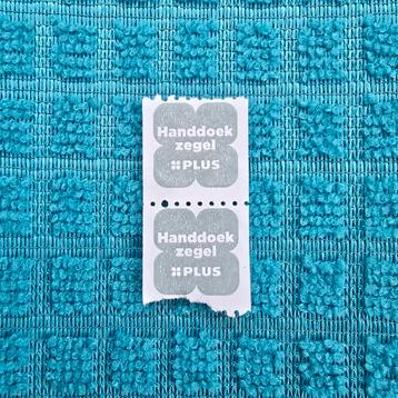 2x Handdoek zegel Plus beschikbaar voor biedingen