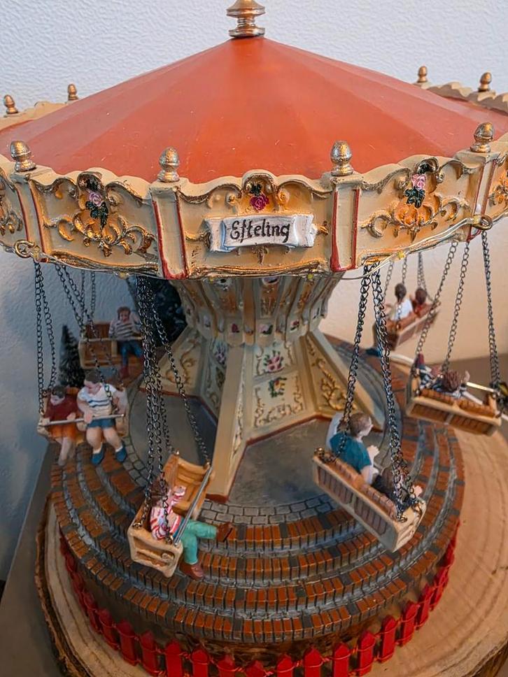 Efteling Zweefmolen Miniatuur - Defect, Verzamelen, Efteling, Gebruikt, Beeldje of Poppetje, Ophalen of Verzenden