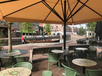 Horeca Parasols - Diverse Maten & Kleuren beschikbaar voor biedingen