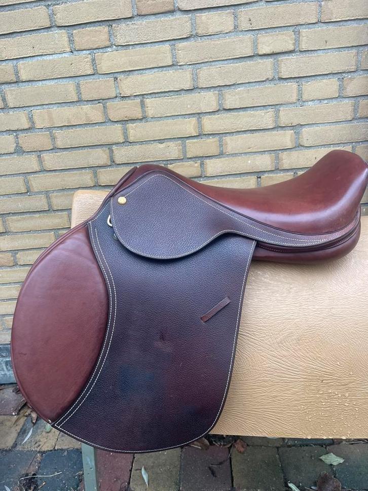 Net Première bruin spring Gratis passervice bij aanschaf, Dieren en Toebehoren, Paarden en Pony's | Zadels, Gebruikt, Dressuur
