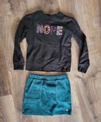 JM set setje trui NOPE en rok corduroy zwart turquoise 134, Meisje, Ophalen of Verzenden, Zo goed als nieuw, Setje