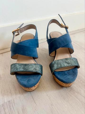 Blauwe sleehak sandalen, maat 37 beschikbaar voor biedingen