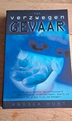 A. Hunt - Het verzwegen gevaar, A. Hunt, Ophalen of Verzenden, Zo goed als nieuw, Nederland