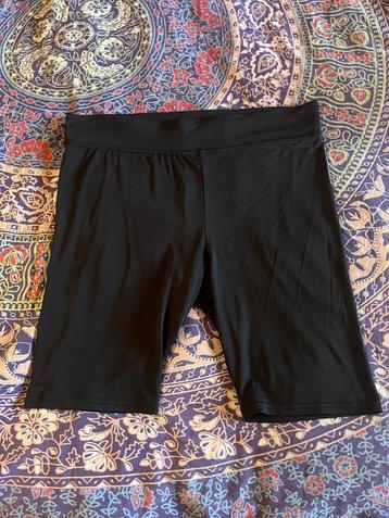 Leuke fietsbroek/korte legging/sportbroek maat 48 nu 12,99€ beschikbaar voor biedingen