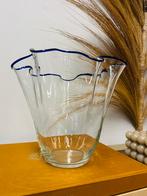Prachtige vintage Zakdoek Vaas Kobalt Blauw rand handgemaakt, Huis en Inrichting, Woonaccessoires | Vazen, Gebruikt, Blauw, Ophalen of Verzenden