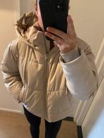 Zara winterjas/bomberjas met capuchon creme/khaki maat S, Kleding | Dames, Jassen | Winter, Ophalen of Verzenden, Maat 36 (S)
