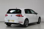 Volkswagen Golf 1.5 TSI Highline Business R | Virtual | Deal, 65 €/maand, 4 cilinders, 150 pk, Alcantara