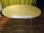 Keuken- of knutseltafel, met groen marmoleum erop nostalgie, Huis en Inrichting, Tafels | Eettafels, Ophalen, Gebruikt, Rond, 50 tot 100 cm