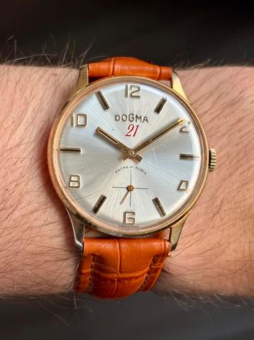 36mm Dogma vintage horloge beschikbaar voor biedingen