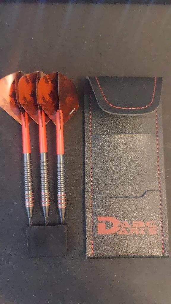 Designa Firestorm 24g, Sport en Fitness, Darts, Zo goed als nieuw, Pijlen, Ophalen of Verzenden