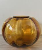 W.J. Rozendaal amberkleurige glazen vaas tomaat Kristalunie, Antiek en Kunst, Antiek | Glas en Kristal, Ophalen of Verzenden