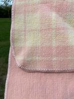 Vintage retro wollen baby wieg deken roze AaBe zeer mooi, Ophalen of Verzenden, Zo goed als nieuw, Ledikant