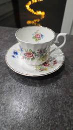 Royal Rose kop en schotel, Huis en Inrichting, Keuken | Servies, Gebruikt, Ophalen of Verzenden, Overige stijlen, Kop(pen) en/of Schotel(s)