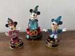 Disney parks paris mickey snowglobe en beeldjes, Verzamelen, Disney, Ophalen of Verzenden, Mickey Mouse, Zo goed als nieuw, Beeldje of Figuurtje