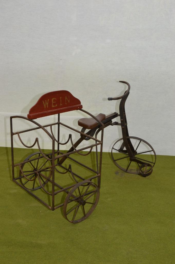 Nostalgische gietijzeren wijnfiets / wijnhouder voor 4 fless, Antiek en Kunst, Curiosa en Brocante, Ophalen of Verzenden