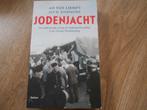 Ad van Liempt Jodenjacht, Ophalen of Verzenden, Tweede Wereldoorlog, Zo goed als nieuw, Overige onderwerpen