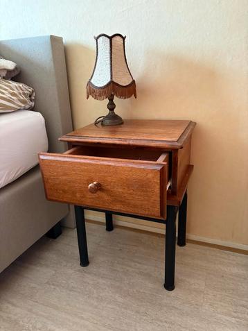 Retro Nachtkastjes - Set van 2 beschikbaar voor biedingen