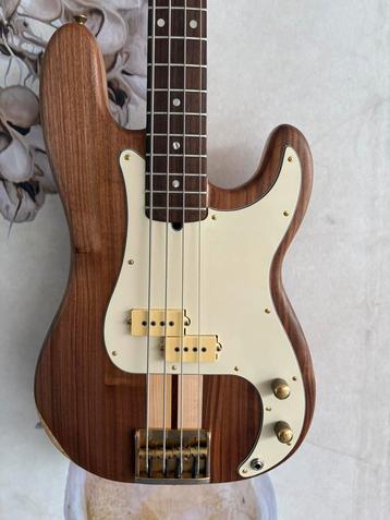 Zeer zeldzame El Maya P Bass, Japan, 70 er jaren beschikbaar voor biedingen