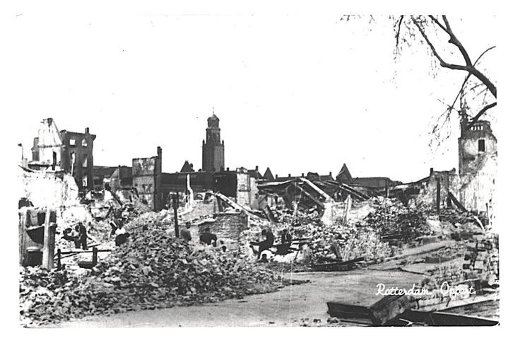 977741 Rotterdam na Bombardement Oude kaart / foto onbeschr, Verzamelen, Ansichtkaarten | Nederland, Ongelopen, Zuid-Holland, Ophalen of Verzenden